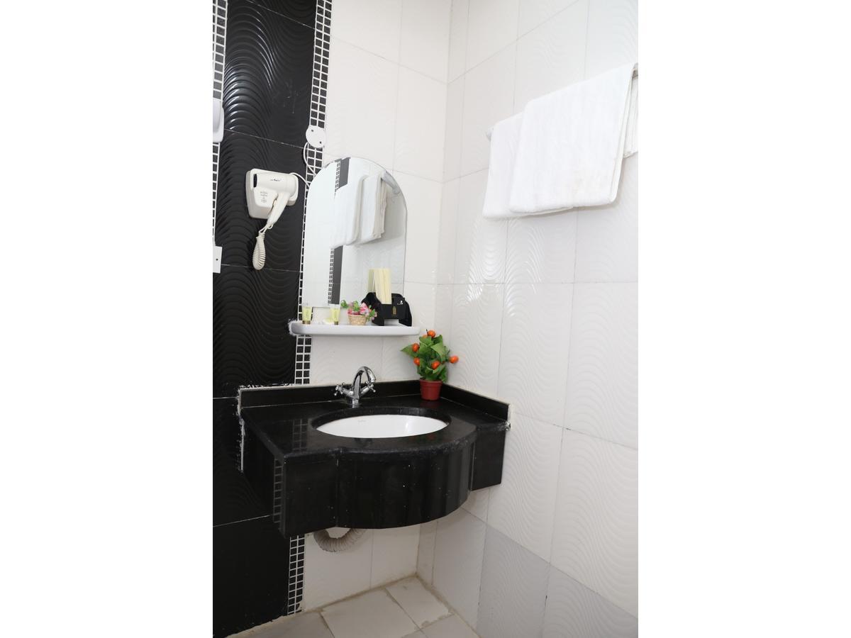Al Hussam Hotel Apartments Rusayl 외부 사진
